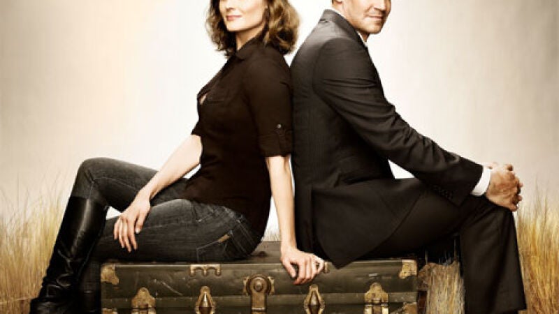 Un cuerpo enterrado bajo un montículo de tierra aparece en el sótano de un edificio, en 'Bones' 