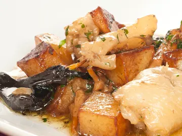 Callos de bacalao con setas Callos de bacalao con setas