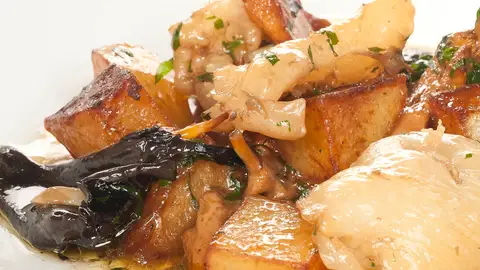 Callos de bacalao con setas Callos de bacalao con setas