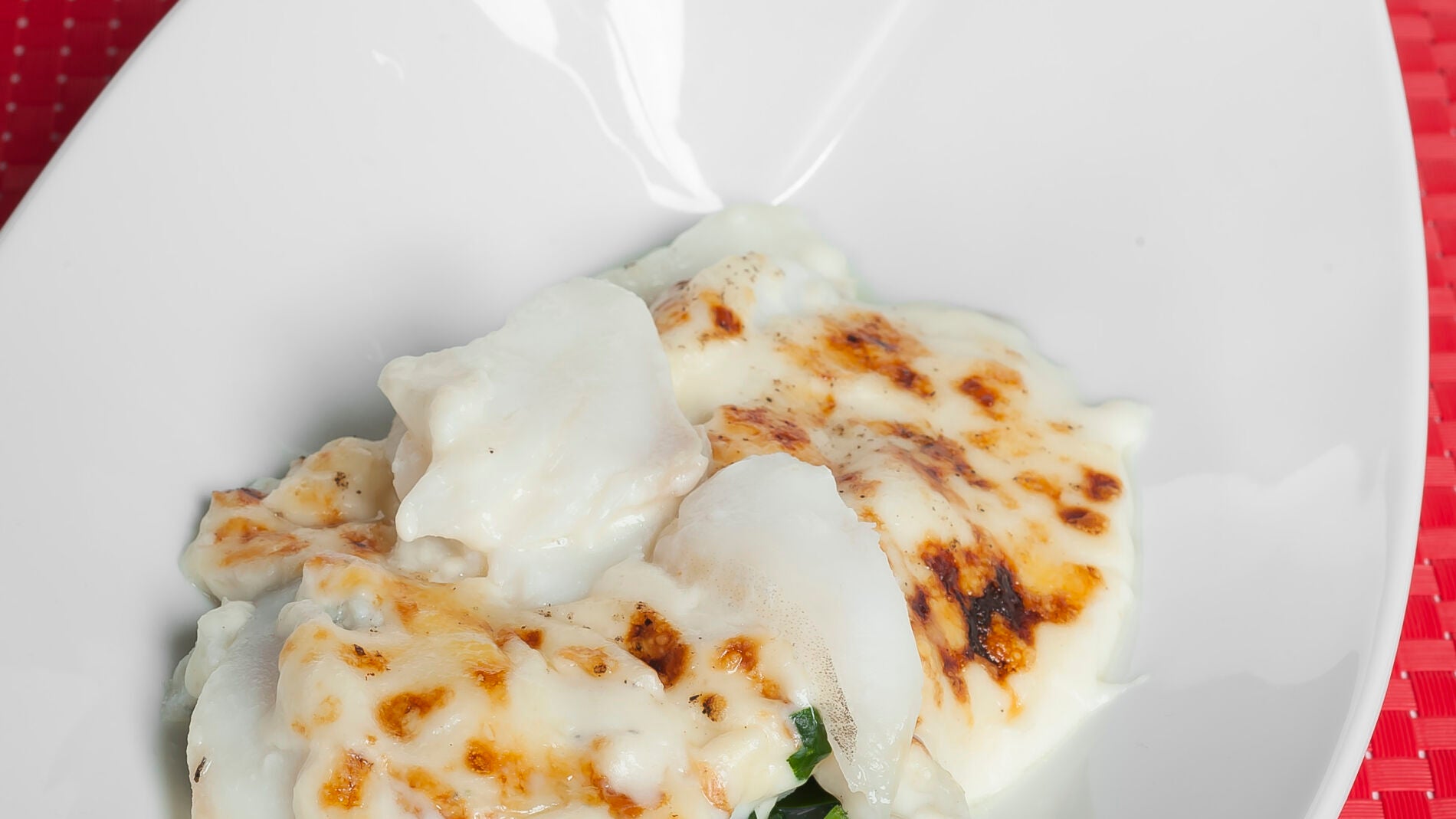 Espinacas, bacalao y bechamel