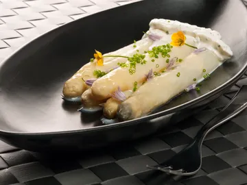 Espárragos blancos en papillote Espárragos blancos en papillote