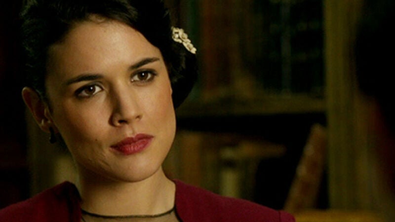 Ignacio pone en peligro la labor de espionaje de Sira