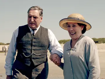 Carson y Hughes Carson y Hughes