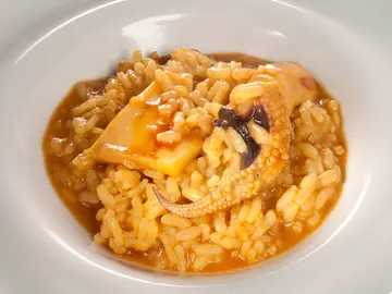 Arroz meloso de sepia y chipirones Arroz meloso de sepia y chipirones