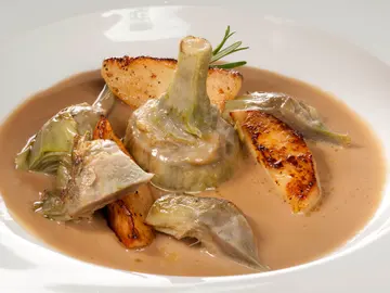 Alcachofas, foie y manzana Alcachofas, foie y manzana