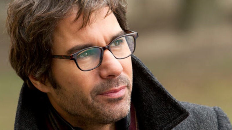 Un excéntrico profesor que trabaja en el FBI