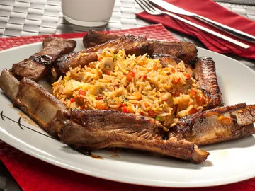 Wok de arroz con costilla y verduras Wok de arroz con costilla y verduras