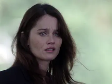 Teresa Lisbon en una encrucijada Teresa Lisbon en una encrucijada
