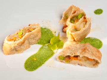 Samosas con chutney verde