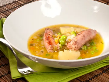 Salchichas a la jardinera Salchichas a la jardinera