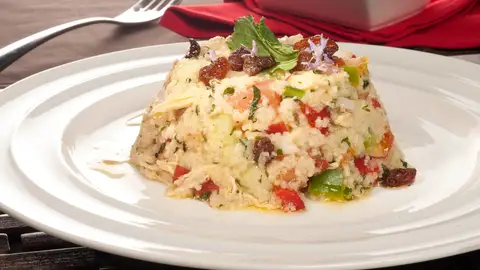 Ensaladilla de cuscús con pollo y manzana Ensaladilla de cuscús con pollo y manzana