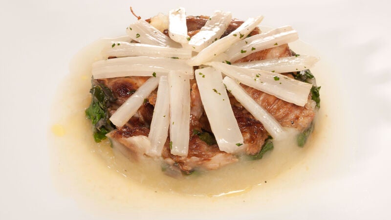 Parmentier con acelgas y costilla