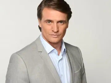 Juan Soler es... Juan Soler es...