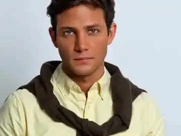 Gabriel Coronel es... Gabriel Coronel es...