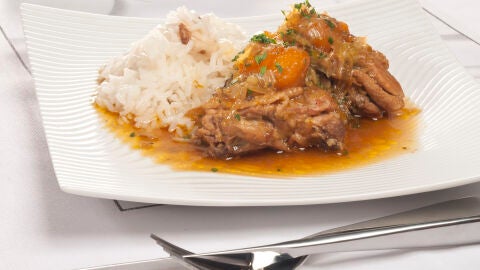 Pollo guisado con mango y jengibre