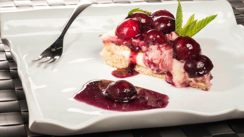 Tarta de cerezas y limón