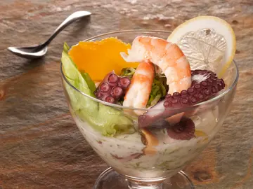 Cocktail de marisco tropical Cocktail de marisco tropical