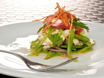 Ensalada de rape, pomelo y judías verder Ensalada de rape, pomelo y judías verder