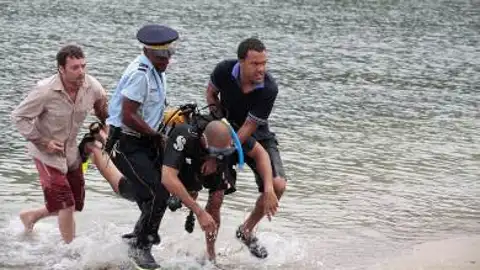 Crimen en el paraíso Crimen en el paraíso