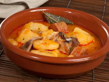 Patatas a la riojana con oreja Patatas a la riojana con oreja