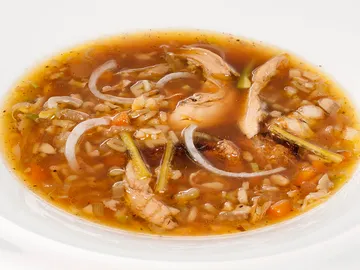 Sopa de picantón asado con pasta y verduras Sopa de picantón asado con pasta y verduras