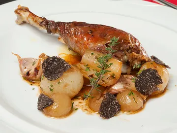 Pintada asada con uvas Pintada asada con uvas