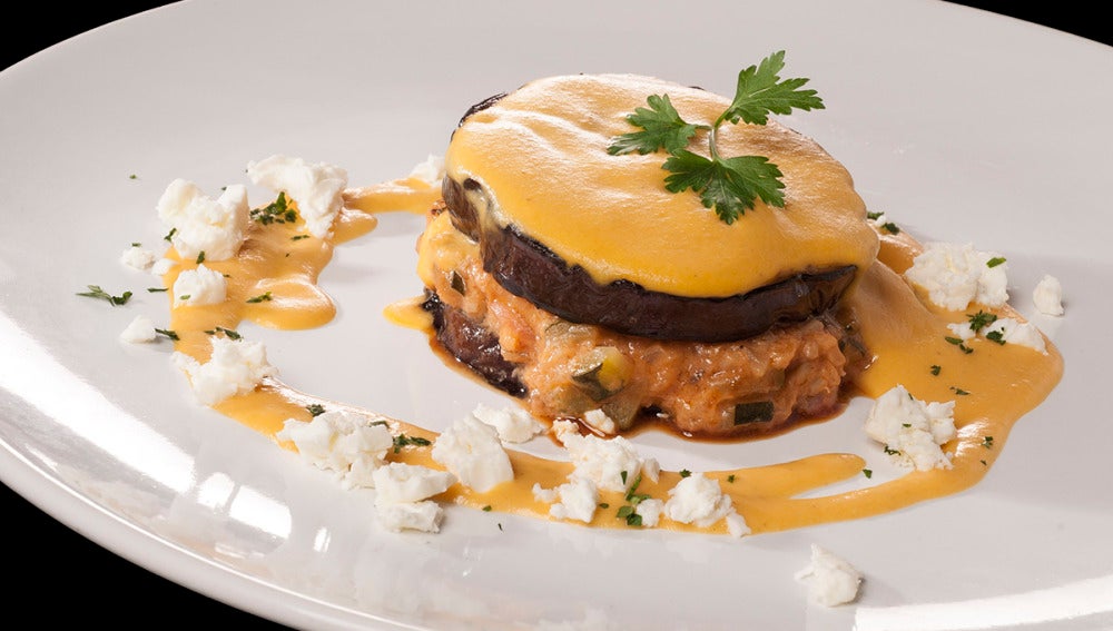 Lasaña de berenjena con crema de calabaza