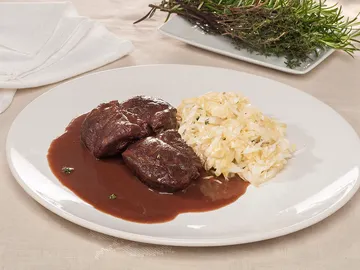 Carrilleras de cerdo con chucrut Carrilleras de cerdo con chucrut