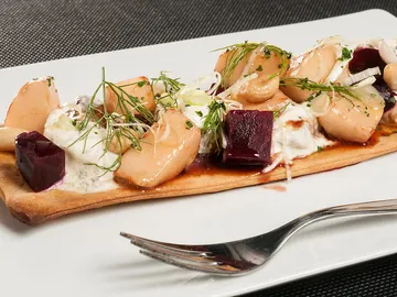 Coca de pera al oporto con arenque Coca de pera al oporto con arenque