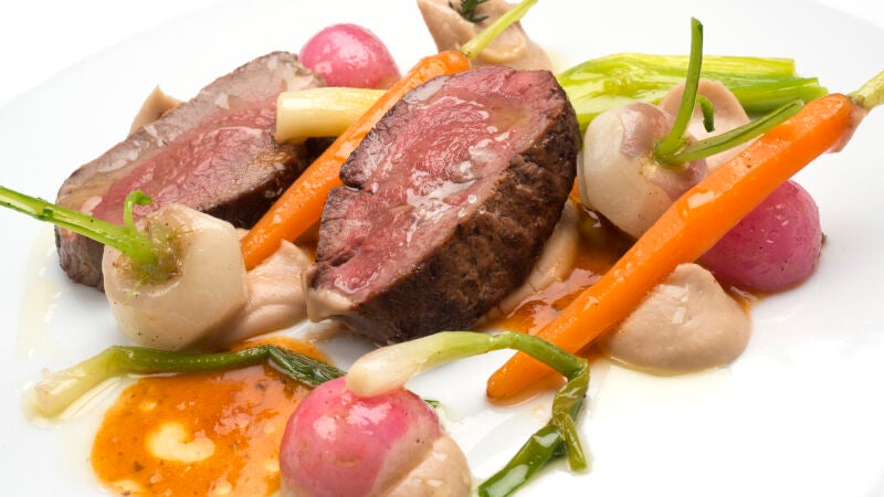 Venado con puré de castañas