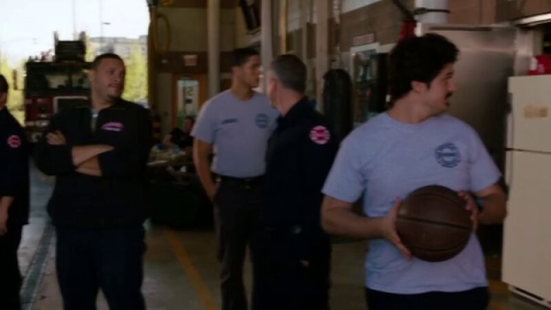 Un hombre sin hogar muere en el incendio de un almacén