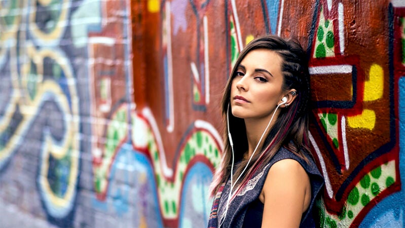 Nova estrena en exclusiva 'Bajo el mismo cielo'