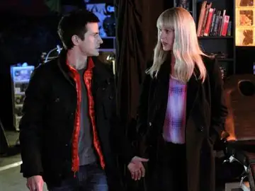 Toby investiga el asesinato de una mujer con un misterioso tatuaje Toby investiga el asesinato de una mujer con un misterioso tatuaje