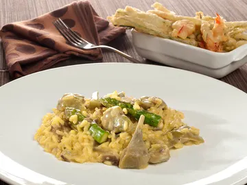 Risotto de alcachofas con snack de verduras crujientes Risotto de alcachofas con snack de verduras crujientes