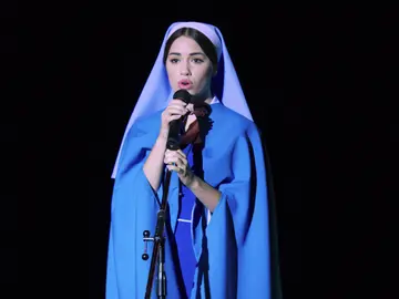 Esperanza llega a tiempo a la actuación Esperanza llega a tiempo a la actuación