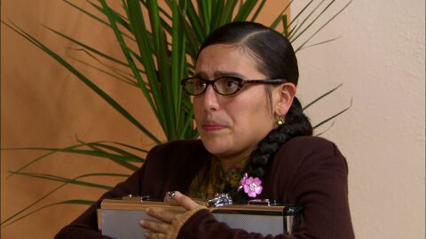 Lety pide disculpas a su jefe 