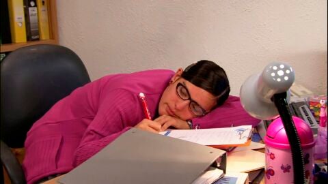 Lety se queda dormida tras el exceso de trabajo