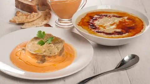 Berenjena con salmo y hummus de lentejas Berenjena con salmo y hummus de lentejas