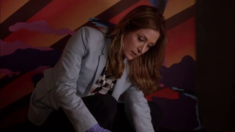 Una chica es asesinada justo antes de su actuación en un bar