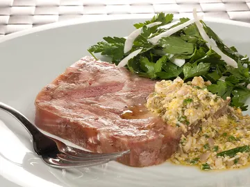 Terrina de cerdo con salsa ravigote Terrina de cerdo con salsa ravigote