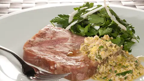 Terrina de cerdo con salsa ravigote Terrina de cerdo con salsa ravigote