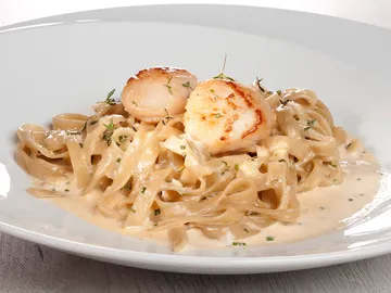 Fetuccini con vieiras Fetuccini con vieiras