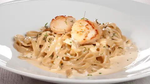 Fetuccini con vieiras Fetuccini con vieiras