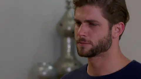 Carlos a Fernanda: "como pudiste ocultarme la verdad" Carlos a Fernanda: "como pudiste ocultarme la verdad"