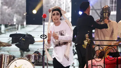 Canco Rodríguez nos anima como The Cure en 'Friday I'm in love' Canco Rodríguez nos anima como The Cure en 'Friday I'm in love'