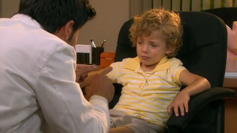 Frame 55.691353 de: Mauricio se siente muy enojado