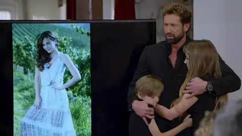 Frame 117.483625 de: David y sus hijos celebran el aniversario más triste Frame 117.483625 de: David y sus hijos celebran el aniversario más triste