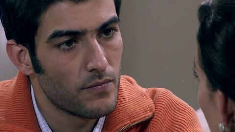 Frame 115.296 de: "Te vas a arrepentir de todo el da&ntilde;o que me hiciste, Gonzalo Murat"