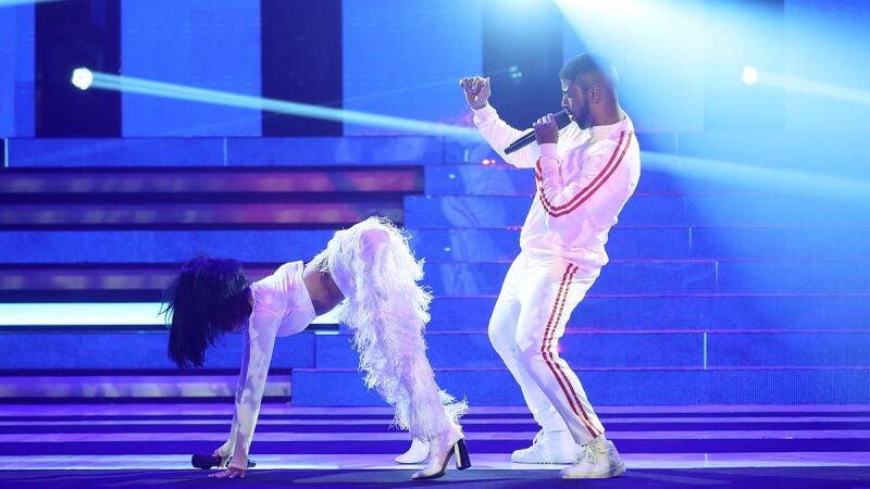 Beatriz Luengo y Yotuel suben la temperatura con su twerking como Rihanna y Drake en 'Work'