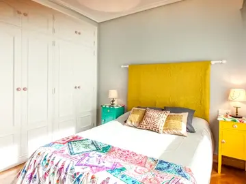 Frame 46.459111 de: Un dormitorio juvenil de una abuela para su nieta Frame 46.459111 de: Un dormitorio juvenil de una abuela para su nieta